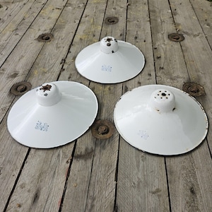 Vintage Enamel Pendant l 50s Industrial Metal Light Shade | Enamel Lamp | Antique Lampshade | Enamelware Lampshade | Simple Old Light Shade