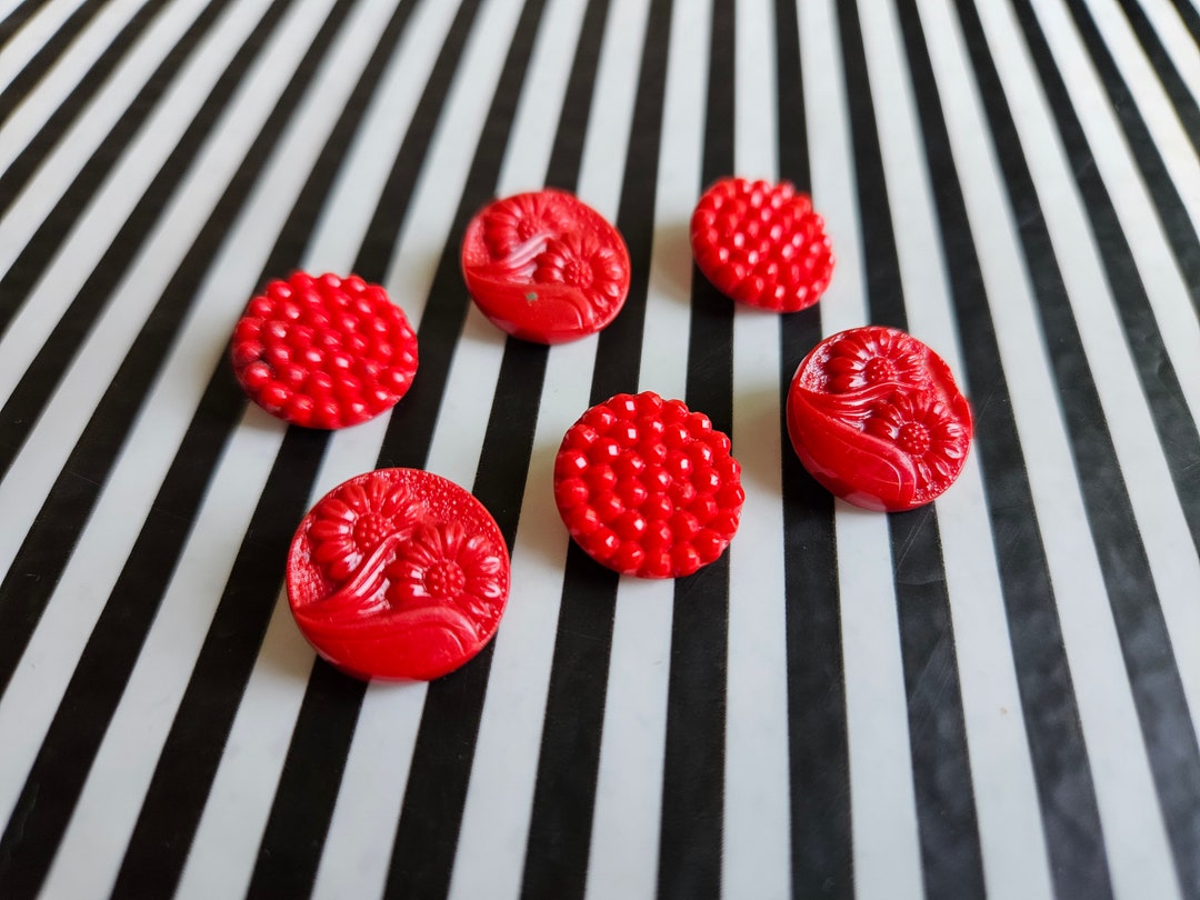 Embossed Glass Buttons | Set of 6 Vintage Hand-pressed 50s Glass ...