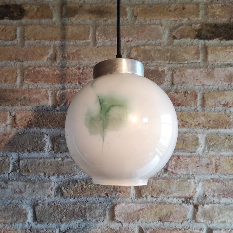 The Complete Guide To Glass Globe Pendant Lights: Styles, Sizes