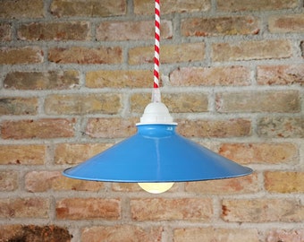 Vintage Enamel Pendant l 50s Industrial Metal Light Shade | Minimalist Lampshade | Blue and White Enamelware | Red & White Textile Cable