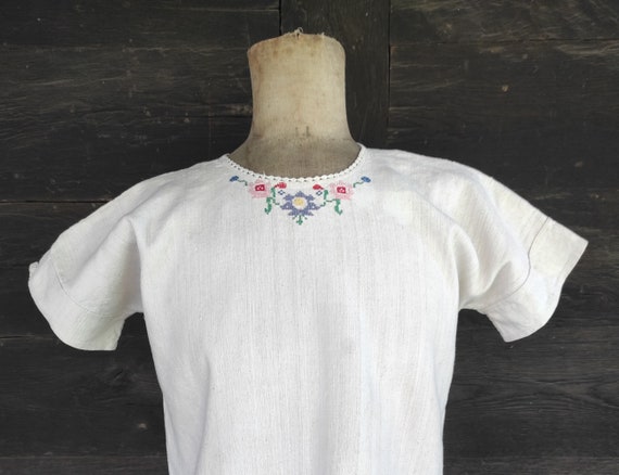 Vintage Linen Floral Blouse | Cross Stitch Embroi… - image 1