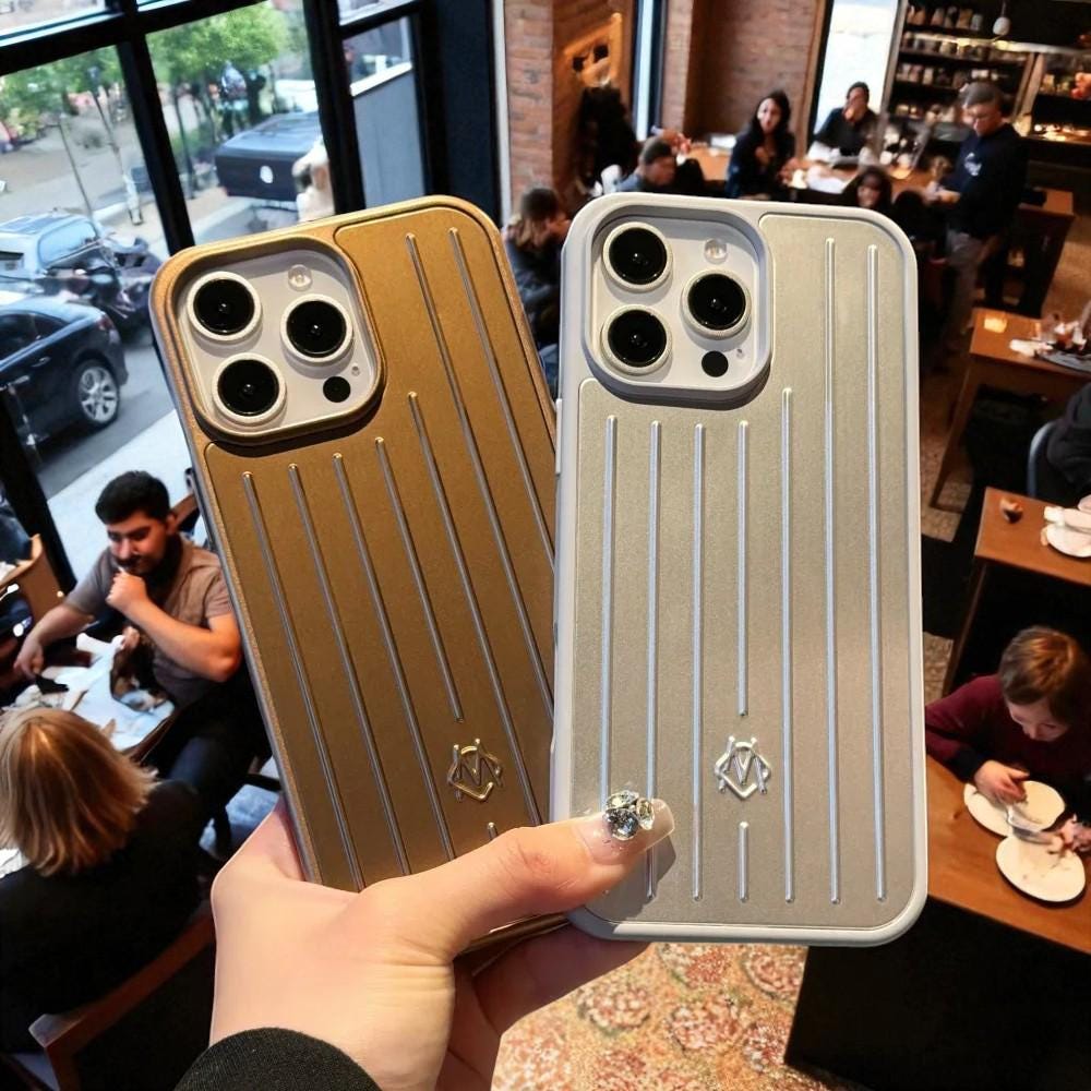 iPhone13Pro 256GBゴールド＋RIMOWAのケース iPhone13Pro 256GBゴールド＋RIMOWAのケース iPhone13Pro 256GB