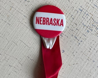 VINTAGE University of Nebraska Button - Pinback College Football Button - Cornhuskers - UNL - Lincoln, NE - Collectible