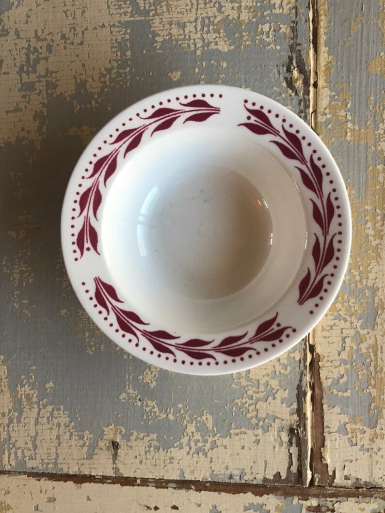 VINTAGE Homer Laughlin Berry Bowl Dessert Bowl Vintage Kitchen Hemlick Pattern Dark Red Rim Farmhouse Style