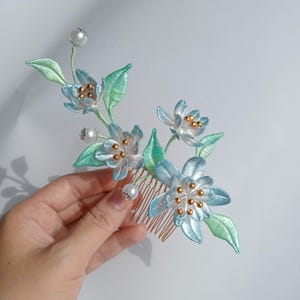 chanhua hairpin handmade with blue flower by nhaxoai