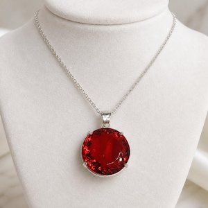 Red Ruby Round Cut Gem Pendant Necklace 90-100CT, Large Circle Stone With Prong Setting, Chic Modern Jewellery Gift For Mom Wife