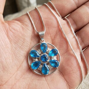 Blue Topaz Medallion Necklace 50–55 CT, Flower Circle Pendant with Center Stone, Minimal Boho Jewelry, Bridesmaid Gift, Party Wear