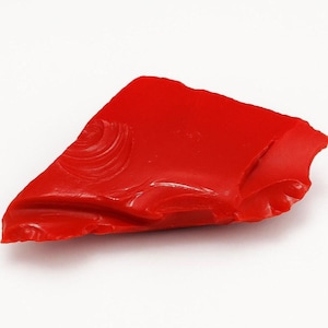 Pezzo di corallo rosso grezzo da 1350 ct, grande gemma grezza per gioielli fatti a mano, materiale per avvolgimento del filo, simbolo di protezione spirituale, regalo per collezionisti