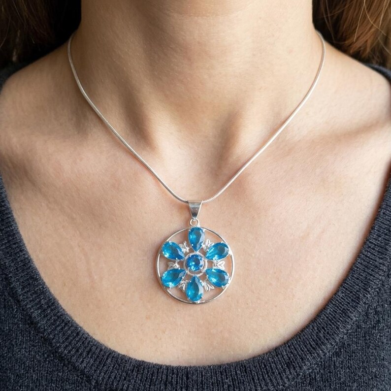Blue Topaz Pendant Necklace 50–55 CT, Sparkly Flower Cluster Medallion, Silver Tone Jewelry Gift, Wedding Guest Necklace, Modern Style