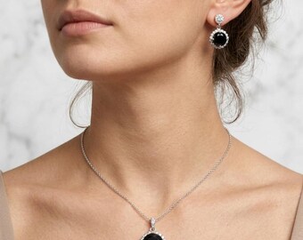 Natural Black Onyx Pendant Necklace with Matching Earrings Set, Round Gem Halo Design, Classic Evening Jewellery, Anniversary Gift Box