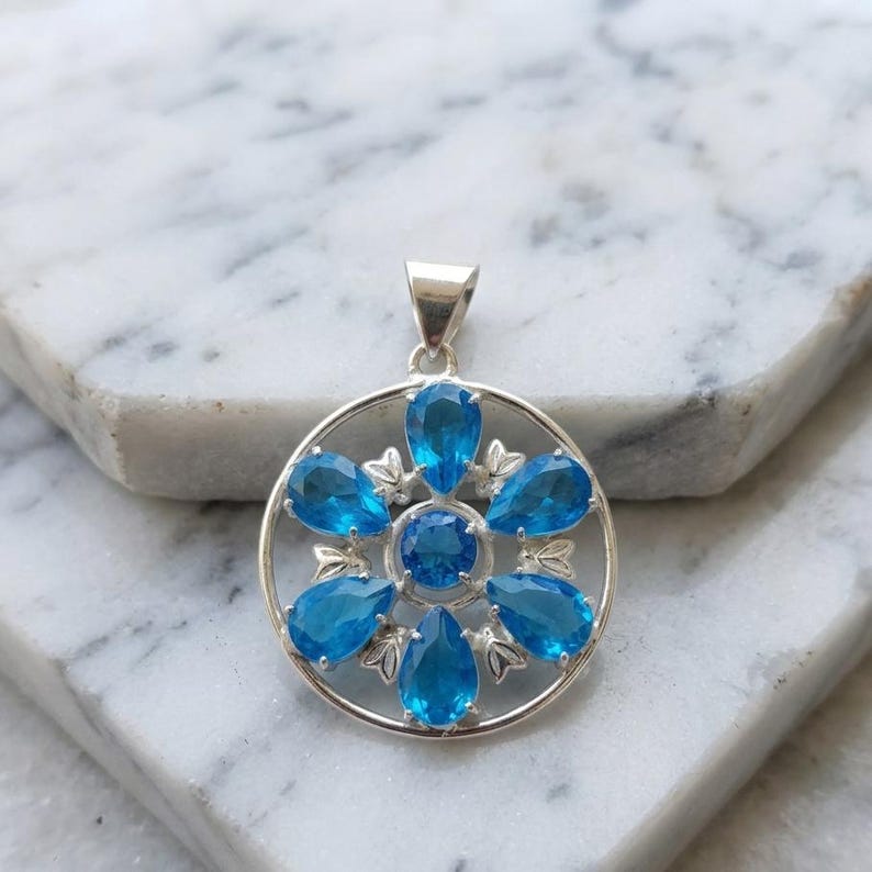 Blue Topaz Necklace 50–55 CT, Round Halo Flower Pendant, Bright Ocean Blue Gemstones, December Birthday Gift, Chic Daily Wear Jewelry