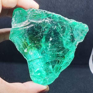Premium Raw Aqua Obsidian Stone 425–550Ct | Man-Made Andara Crystal for Chakra Cleansing, Healing Energy Work & Spiritual Metaphysical Decor