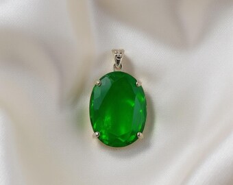Elegant Green Emerald Pendant Necklace 100Ct | Oval Cut Gemstone Jewellery | May Birthstone Gift for Her | Healing Crystal Silver Necklace