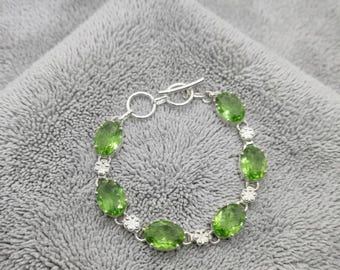 Lime Green Peridot Bracelet, Oval Gem Link Design with Silver Tone Connectors, Easy Toggle Clasp, Everyday Elegant Jewellery, Gift for Mom