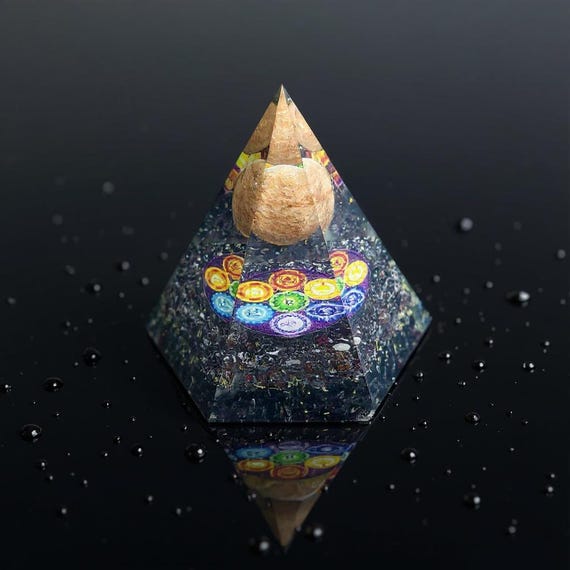 Natural Garnet Chakra Orgone Energy Pyramid – Healing Crystal Stone Pyramid for Spiritual Growth, Positivity, Meditation & Energy Cleansing