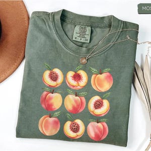 Just Peachy Shirt - Cute Peach Fruit Tee - Summer Graphic T-Shirt - Botanical Peach Lover Gift - Fresh Fruit Aesthetic Top