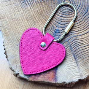 Custom Embossed Heart Leather Bag Charm, Personalized Name Purse Accessories, Mother's Day Gift for Her image 11