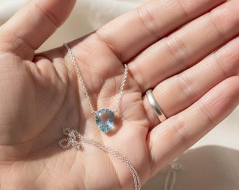 天然アクアマリンの雫ペンダントネックレス、ティアドロップ