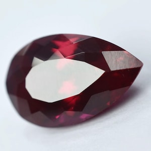 Natürliche Rubin Birnenform 7 Ct Burma Taubenblut Roter Rubin Edelstein Sehr selten und Princess Cut Edelstein Geschenk für ihr Neujahrsgeschenk