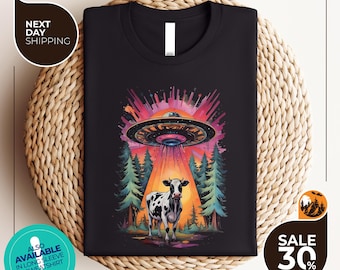 UFO Cow Abduction Shirt | Funny Vintage Retro Graphic Alien Tshirt | Unisex Comfort Colors T Shirt | Paranormal Oversized Aesthetic UFO Tee