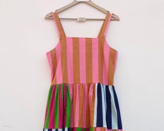 Vestido midi de algodón floral hecho a mano - Vestido largo de verano colorido con tirantes y estampado floral