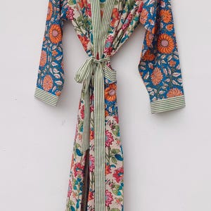 Bata de kimono de algodón, bata estampada, ideal para damas de honor, ropa de dormir de verano, talla única. imagen 10
