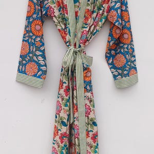 Bata de kimono de algodón, bata estampada, ideal para damas de honor, ropa de dormir de verano, talla única. imagen 9
