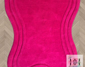 Hand-Tufted Fuchsia Wool Rug, Groovy Wavy Edge, Modern Home Decor