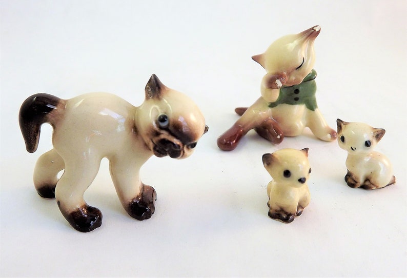 hagen renaker siamese