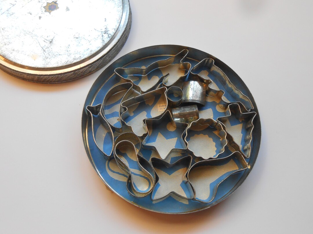 Vintage Miniature Cookie Cutters in Tin Box Western Etsy