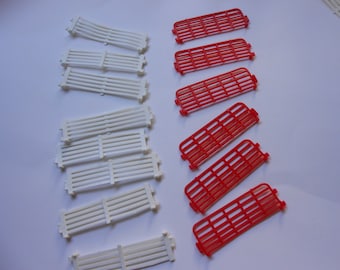 Plastic miniature fence for crafting, dioramas, or play...K