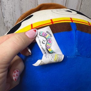Peluche de Woody Squishmallow de Disney Toy Story, tamaño mediano, 14 pulgadas imagen 6