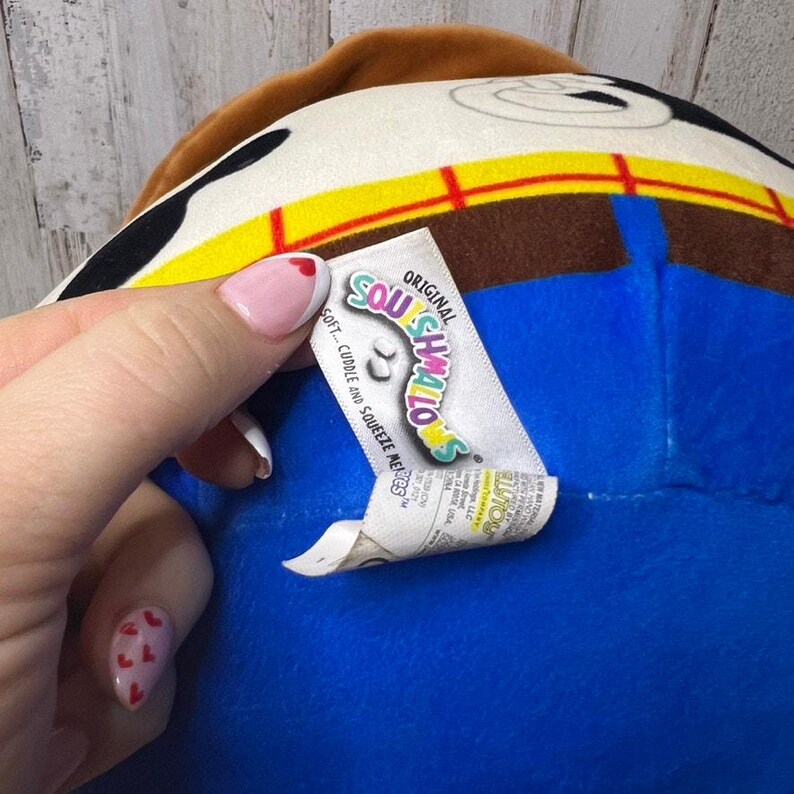 Peluche de Woody Squishmallow de Disney Toy Story, tamaño mediano, 14 pulgadas imagen 6