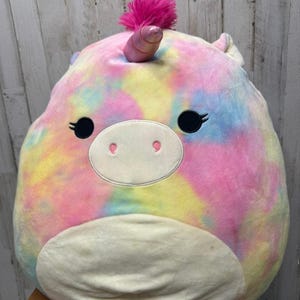 Squishmallow 50 cm Esmeralda Tie Dye Regnbåge Enhörning Plyschleksak Stor Mjuk Kudde