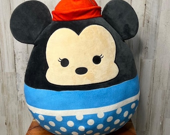 Peluche Squishmallows Disney de 16" de Minnie Mouse, el aprendiz de brujo de Fantasía