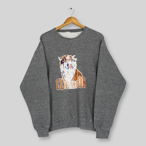 Sudadera vintage de los Clemson Tigers de la NCAA, talla extragrande. Suéter con el logotipo de los Clemson Tigers, estampado y deletreado. Jersey de la Universidad de Clemson. Jersey de cuello redondo de los Clemson Tigers, talla extragrande.