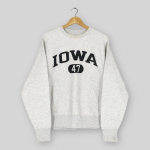 Vintage Champion Iowa Hawkeyes NCAA Sweatshirt Small Iowa Hawkeyes #47 Collegiate Crewneck Iowa University Reverse Weave Sweater S