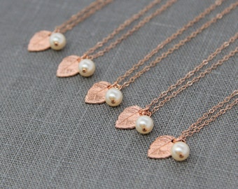 Rustic Bridesmaid Necklaces Set of 5, Rose Gold Leaf Necklace, Nature Inspired Jewelry, Rose Gold and Pearl Bridesmaid Jewelry Gift