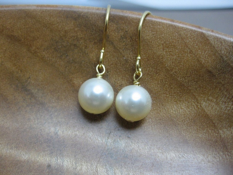 Gold Pearl Drop Earrings, Cream Pearl Bridal Jewelry, Drop Pearl Earrings, Dangle Bridesmaid Earrings image 3