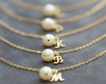 Bridesmaid Bracelet, Pearl & Initial Jewelry Gift Set of 5, Gold Initial Charm Bracelet, Personalized Bridesmaid Jewelry