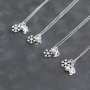 Sterling Silver Snowflake Necklace Set of 4, Winter Bridesmaid Necklace, Personalized Winter Wedding Jewelry, Initial Necklace, Christmas image 6