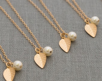Fall Bridesmaids Jewelry, Set of 4, Gold Leaf Necklaces for Bridal Party Jewelry, Fall Bridesmaid Gift, Wedding Party Necklaces, Gold Leaves