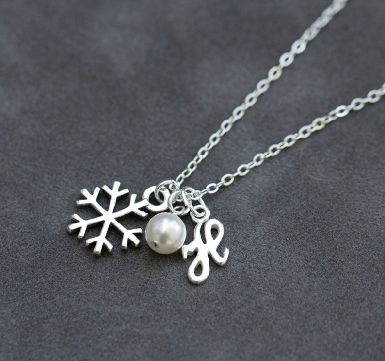 Sterling Silver Snowflake Necklace Set of 4, Winter Bridesmaid Necklace, Personalized Winter Wedding Jewelry, Initial Necklace, Christmas image 3