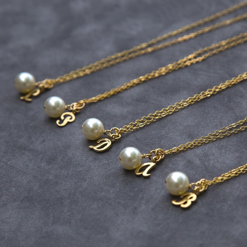 Gold Bridesmaid Jewelry Gift Set of 5 Initial Pearl Necklace Etsy