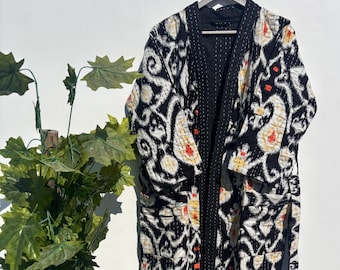 Handgemaakte kantha-katoenen kimonobadjas: Indiaas jasje met bloemen