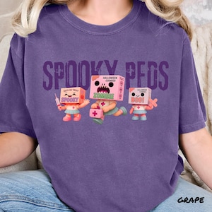 Halloween Peds Krankenschwester Shirt, gruseliges Kinder Krankenschwester T-Shirt, Halloween pädiatrische Krankenschwester Shirt, gruseliges Peds Shirt, Komfort Farben Krankenschwester Shirt