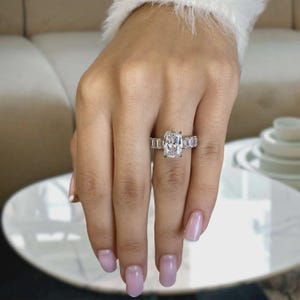 18K White Gold Radiant Cut Diamond Engagement Ring | 5.52ct E/VVS2 IGI Certified | Elongated Solitaire with Side Stones