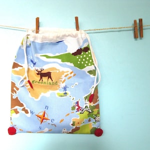 Sacola com cordão para roupas com mapa-múndi infantil. Sacola com mapa-múndi. Viaje pelo mundo