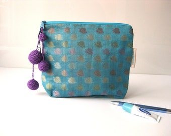 BFCM SALE travel pouch make up cosmetic spring leafs on blue