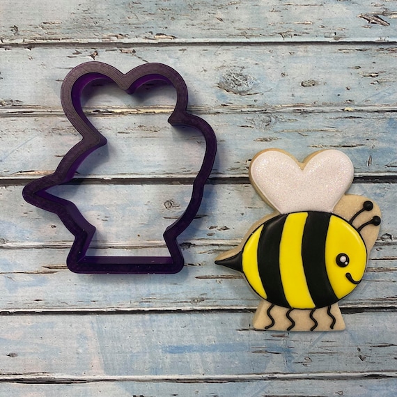 Bee Cookie Cutter and Fondant Cutter and Clay Cutter, Fondant Cutter, Clay Cutter